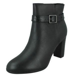 Clarks Black Combi Alayna Juno Ankle Boots 7 1/2 M EUC